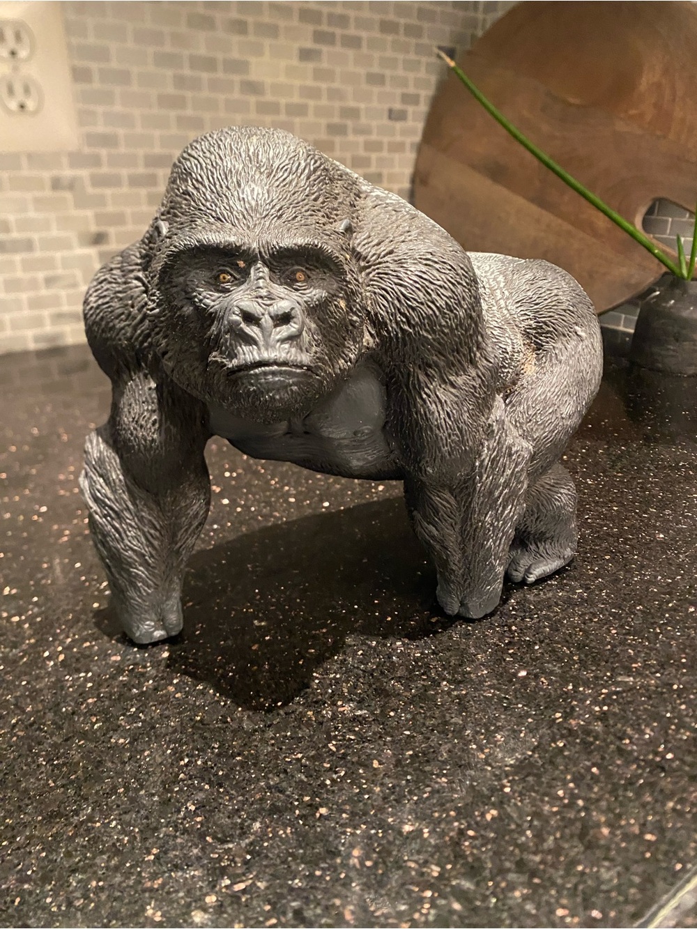 Vintage 1977 ERTL Silverback Gorilla Large Heavy Animal Figure